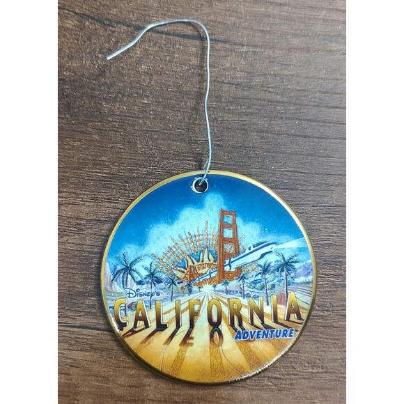 Disney's California Adventure Christmas Holiday Ornament Golden Gate Bridge A17 - Picture 1 of 2